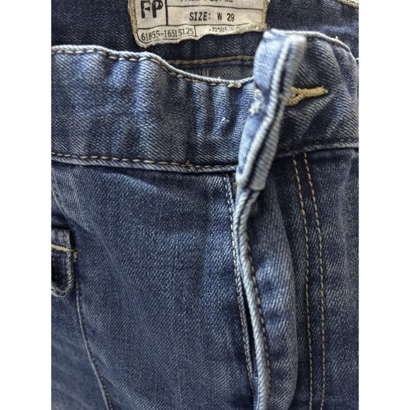 Free People Blue Denim Low Rise Wide Leg Bell Bottom Jeans Sz 29 Y2K - Picture 4 of 8